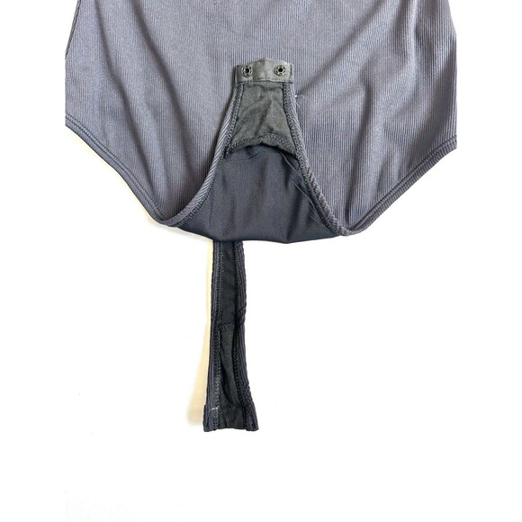 Free People Victoria Long Sleeve Ribbed Body Suit Women’s XS Grey V Neck Snap - Picture 7 of 12